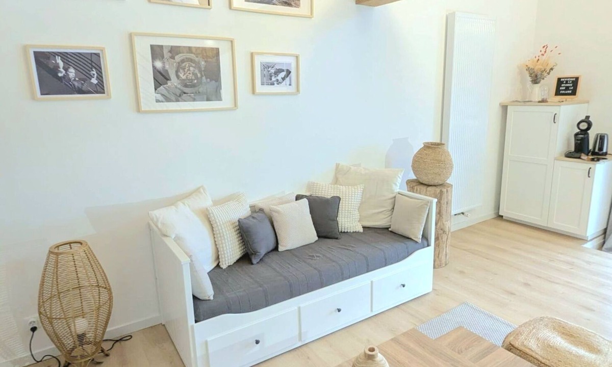Marcy House | Comfortable accommodation in the heart of the vineyards in an old Fenil dating from 1815