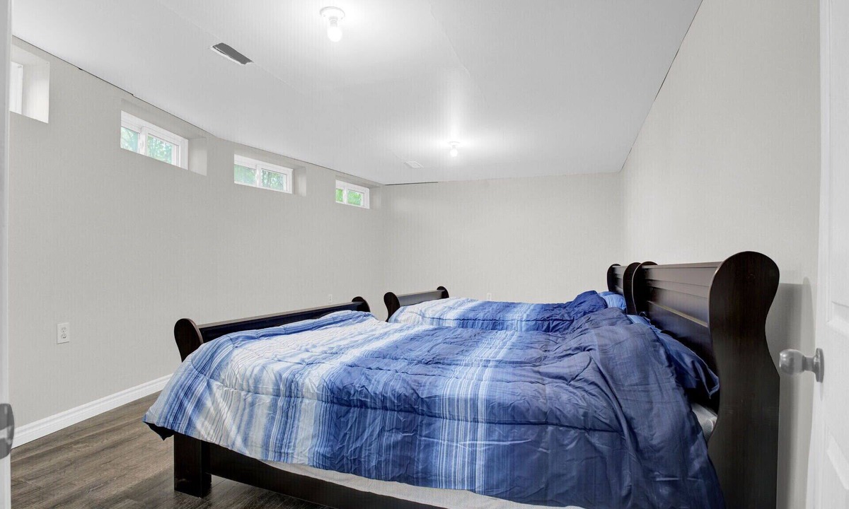 Amaranth House | Comfortable and modern guest place