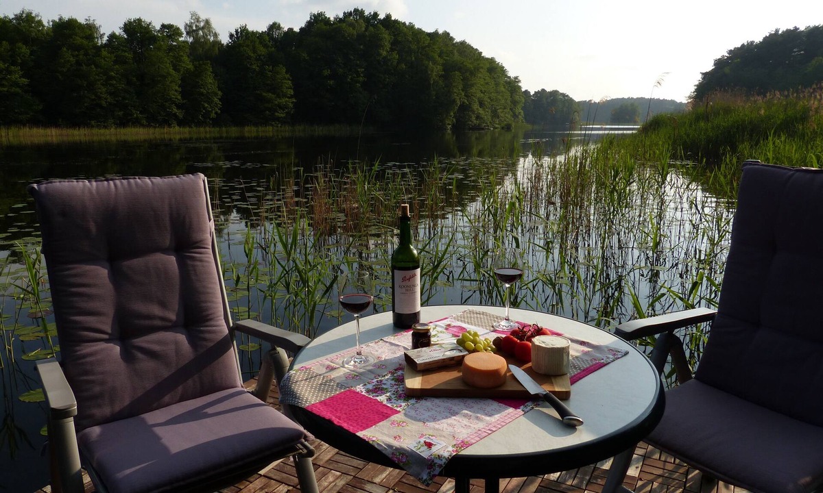 Teupitz Apartment | Comfortable apartment at the lake in Spreewald proximity to relax, fishing, .