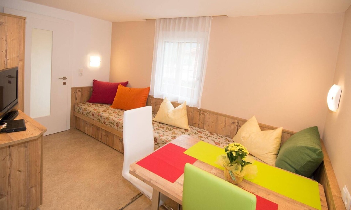 Leutasch House | Comfortable apartment in Leutasch with south-facing balcony