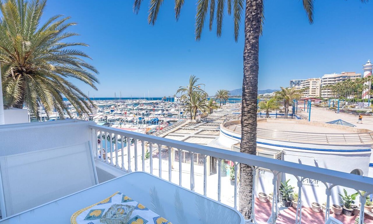 Marbella Seafront Promenade Apartment | Comfortable Apartment at Yacht Club with Sea View, Wi-Fi, and Air Conditioning