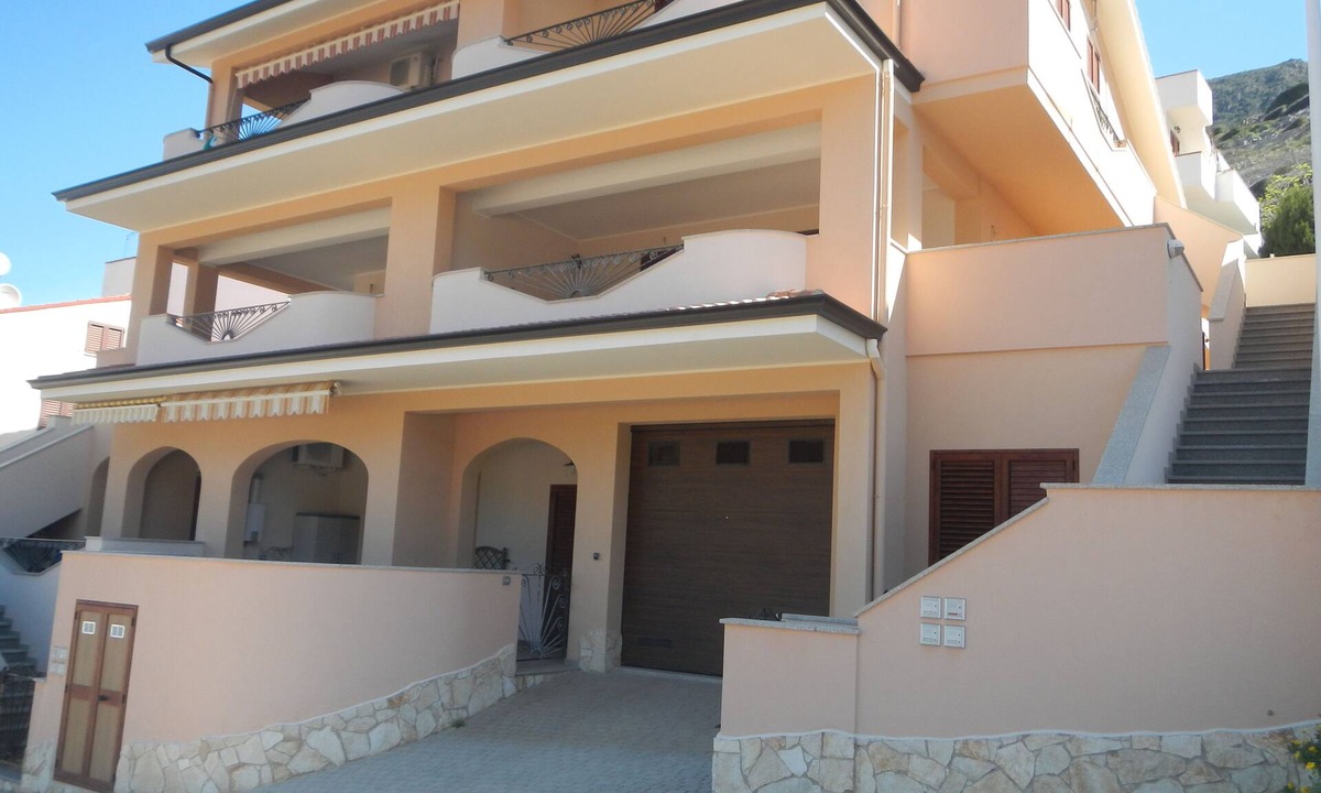 Buggerru Apartment | Comfortable apartment in Buggerru