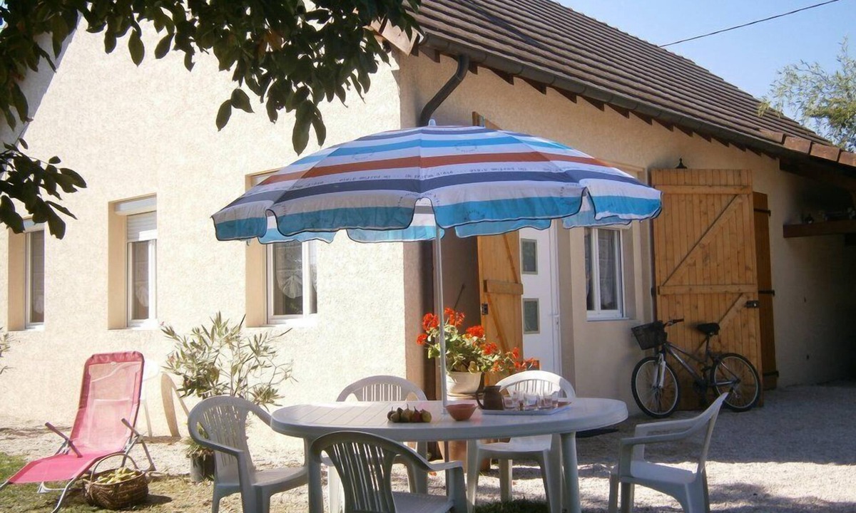 Sennecey-le-Grand Cottage | Comfortable cottage in SOUTH BURGUNDY