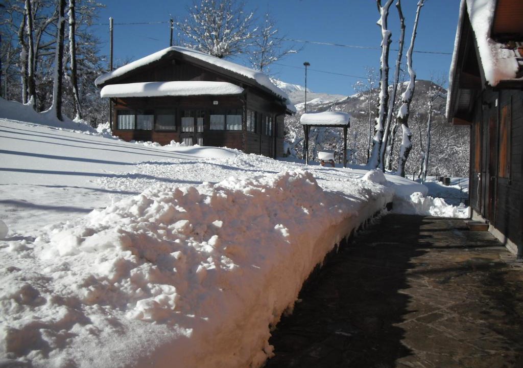 Ventasso Ski Chalet | Comfortable Chalet in Giarola with Mountain View