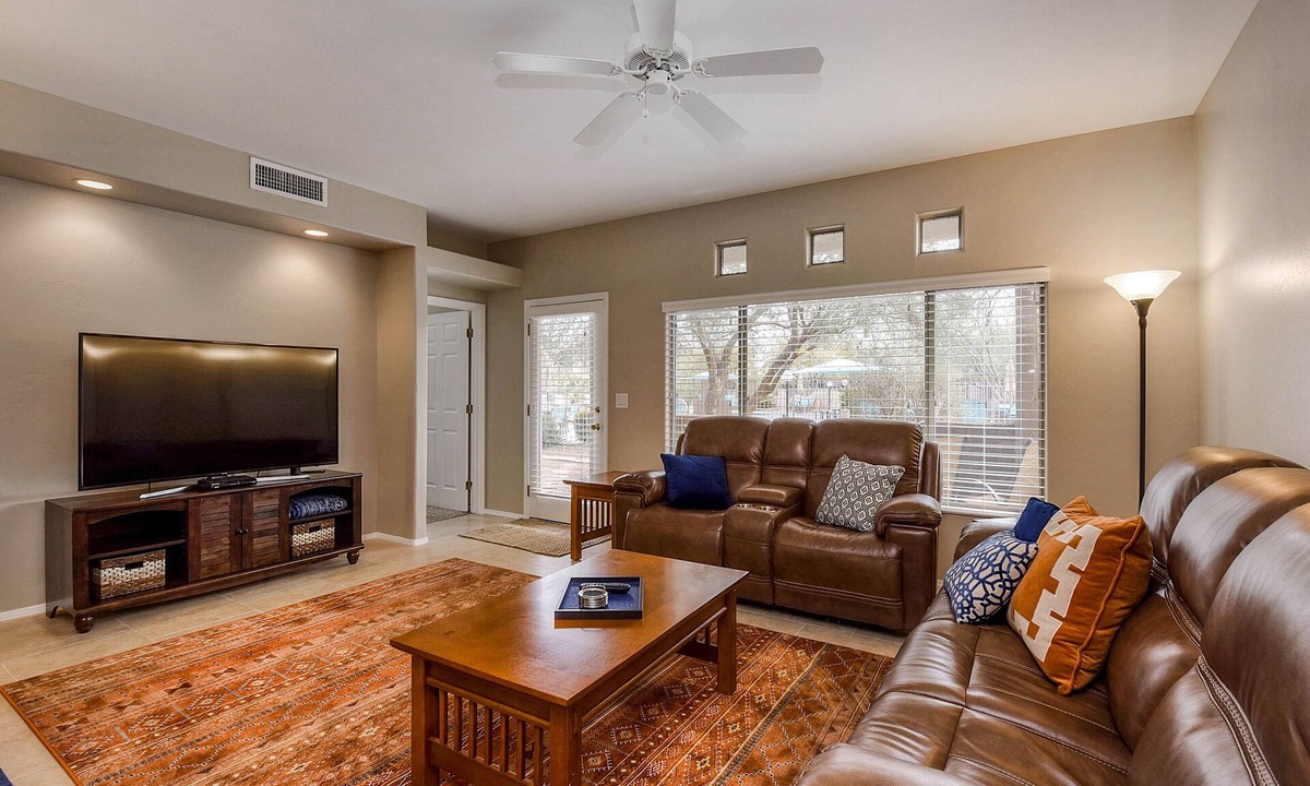 Rancho Vistoso Condo | Comfortable condo with renovated kitchen, patio, pool, hot tub & fitness center