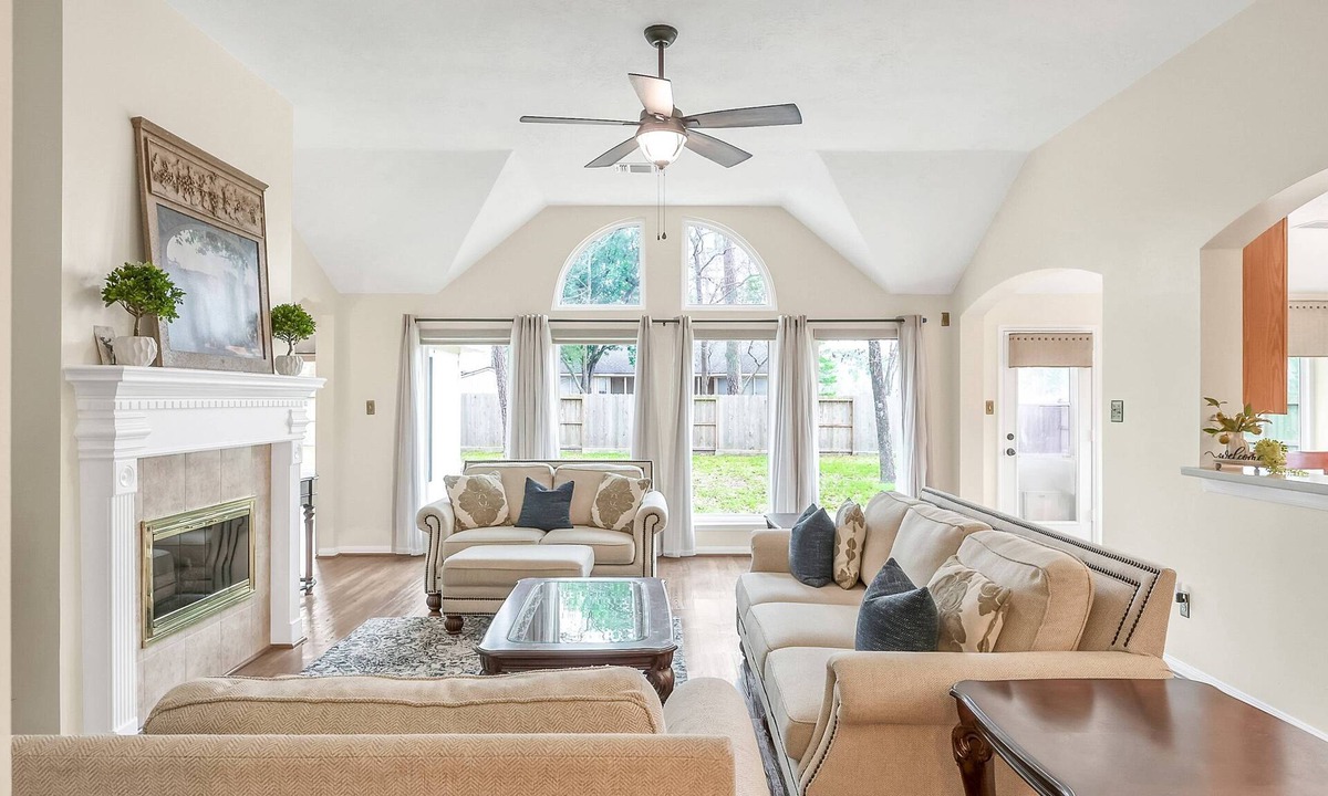 College Park House | Comfortable Conroe Retreat | Pet Friendly | ~40 Min to NRG Stadium World Cup Games