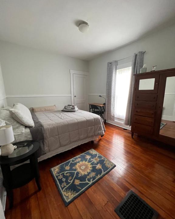 New Albany House | Comfortable Cozy Room in an Historical House