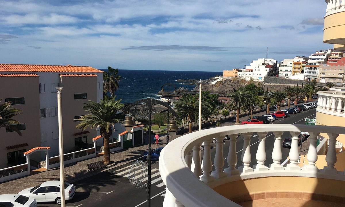 Puerto de Santiago Apartment | Comfortable apartment with sea view in Puerto Santiago