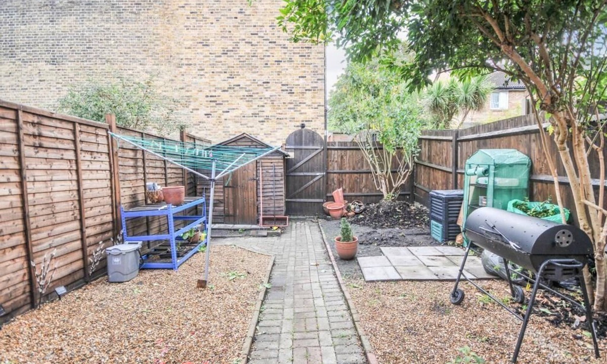 Lewisham House | Comfortable Ground floor Double room