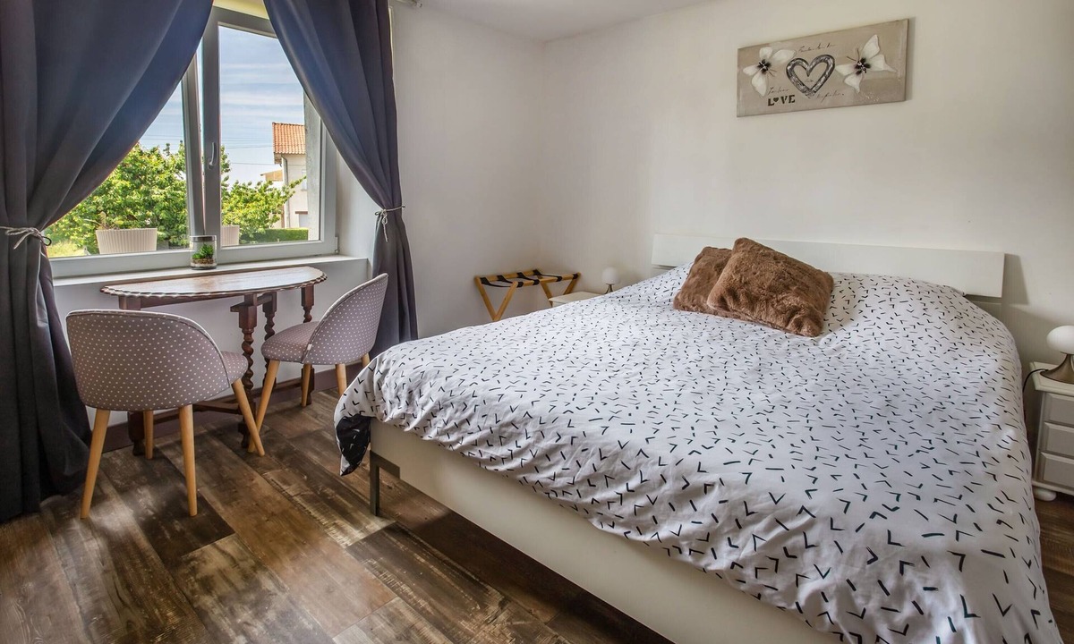 Champsac Bed & Breakfast | Comfortable Guest Room 2 at Bramefort – Breakfast Included