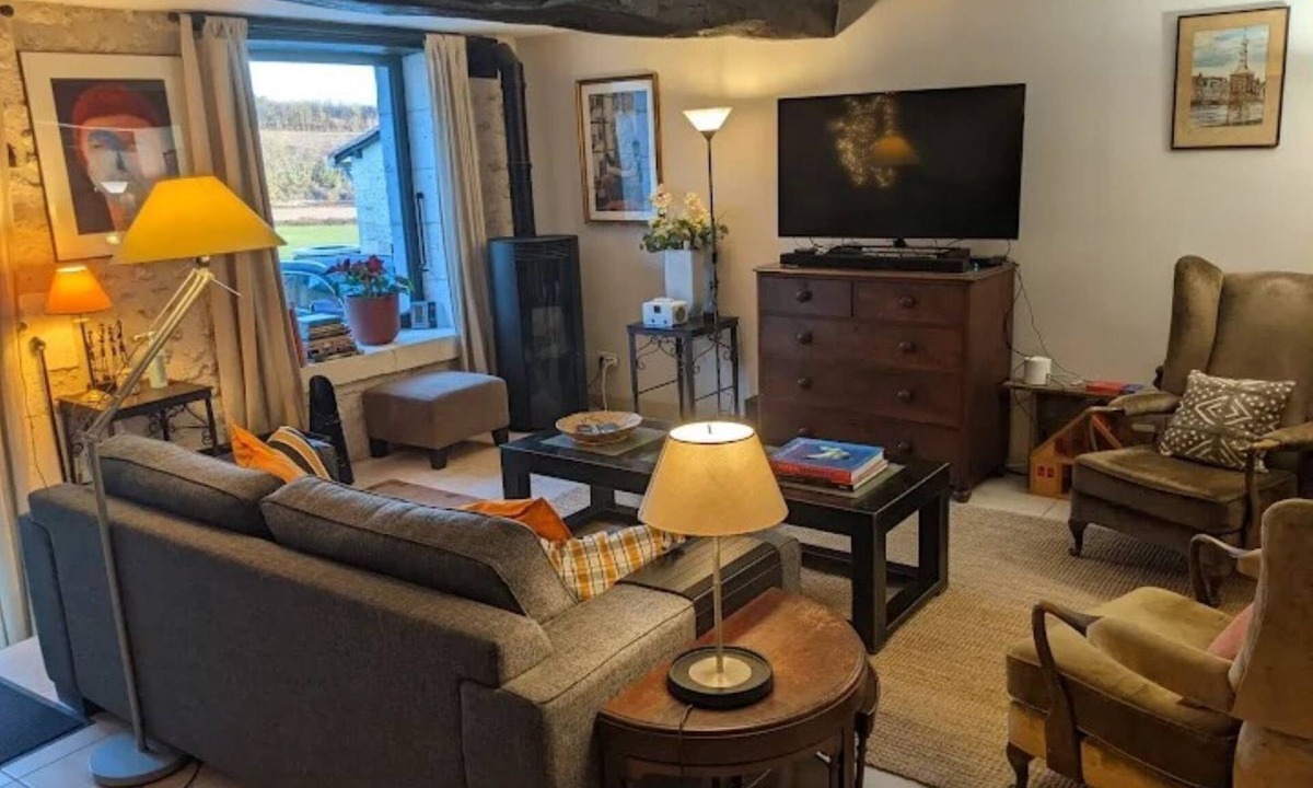 Salles-Lavalette Apartment | Comfortable house in a peaceful rural setting