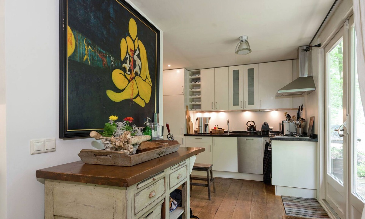 Dalfsen House | Comfortable holiday home in a wooded area