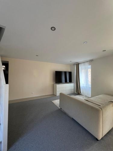 Arconsat House | Comfortable house