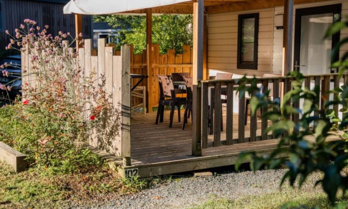 Espelette House | Comfortable mobile home with terrace in Espelette for 5 people