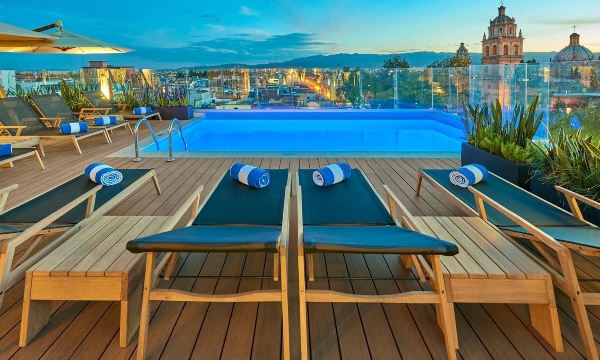 Centro Historico Hotel | Comfortable Room Ideal for Business Travelers Near Convention Center