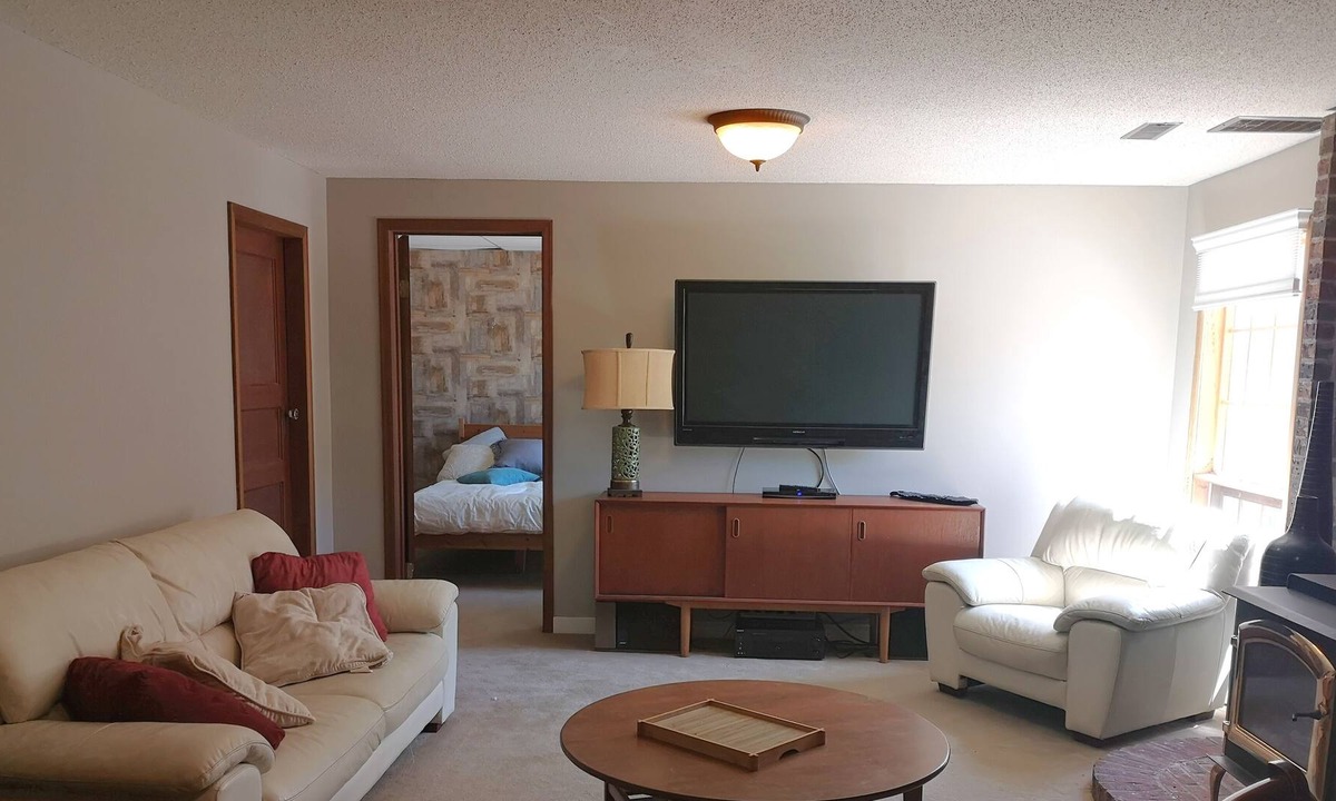 Vernon House | Comfortable rural retreat with space and privacy
