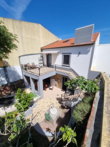 Figueira da Foz Villa | Comfortable rustic house with spacious garden near the beach