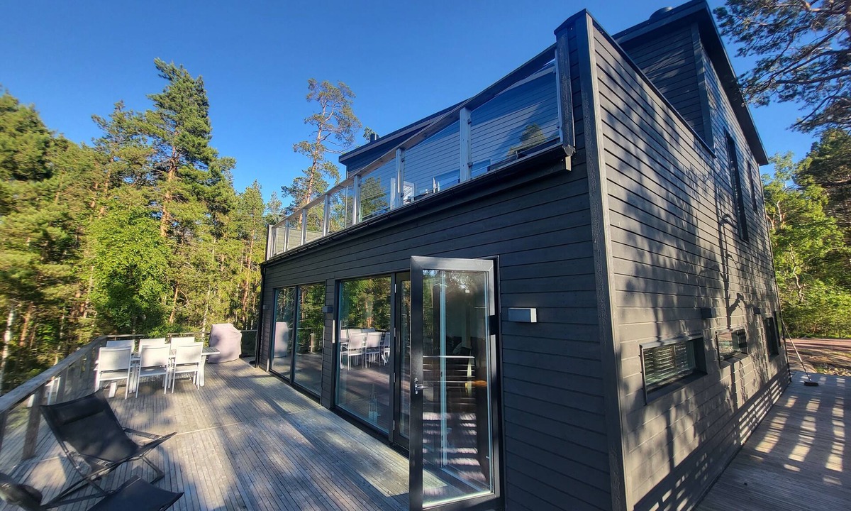 Odkarby Villa | Comfortable seaside villa in the Nordic Archipelago by four star resort