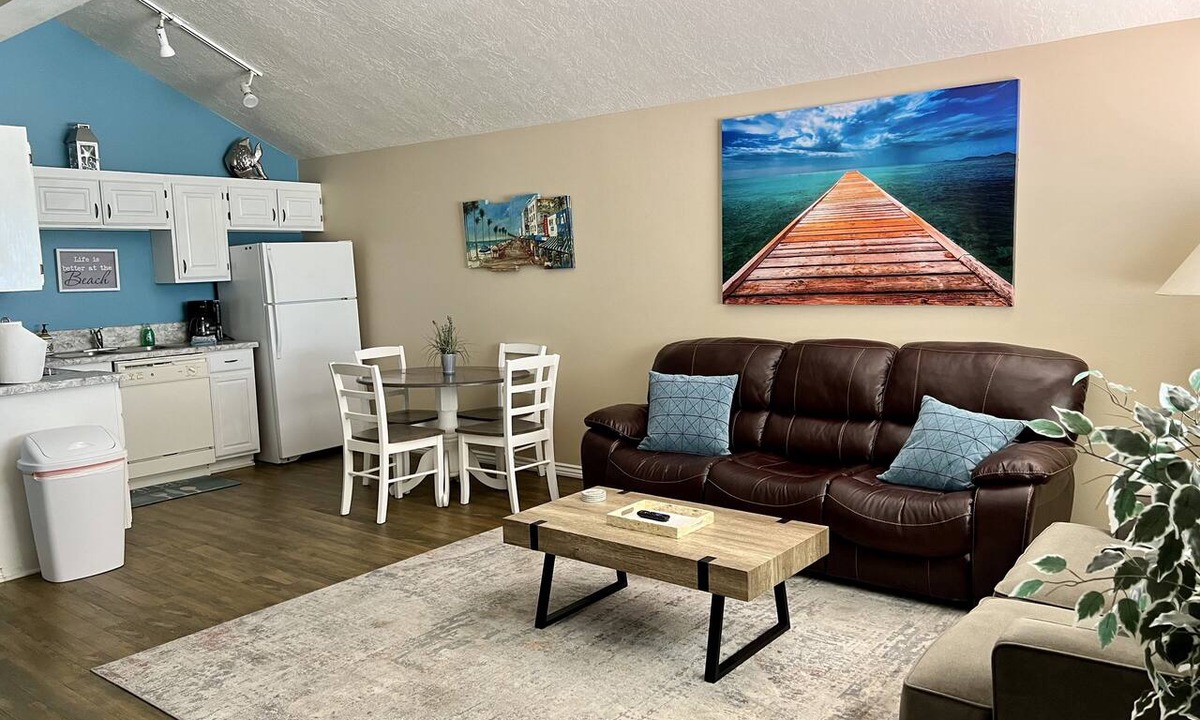 St. George Apartment | Comfortable Sleeping with Resort Amenities!