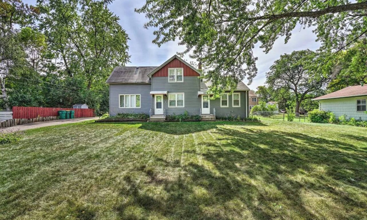 West St. Paul Apartment | Comfortable Stay Near St. Paul - Quiet Location