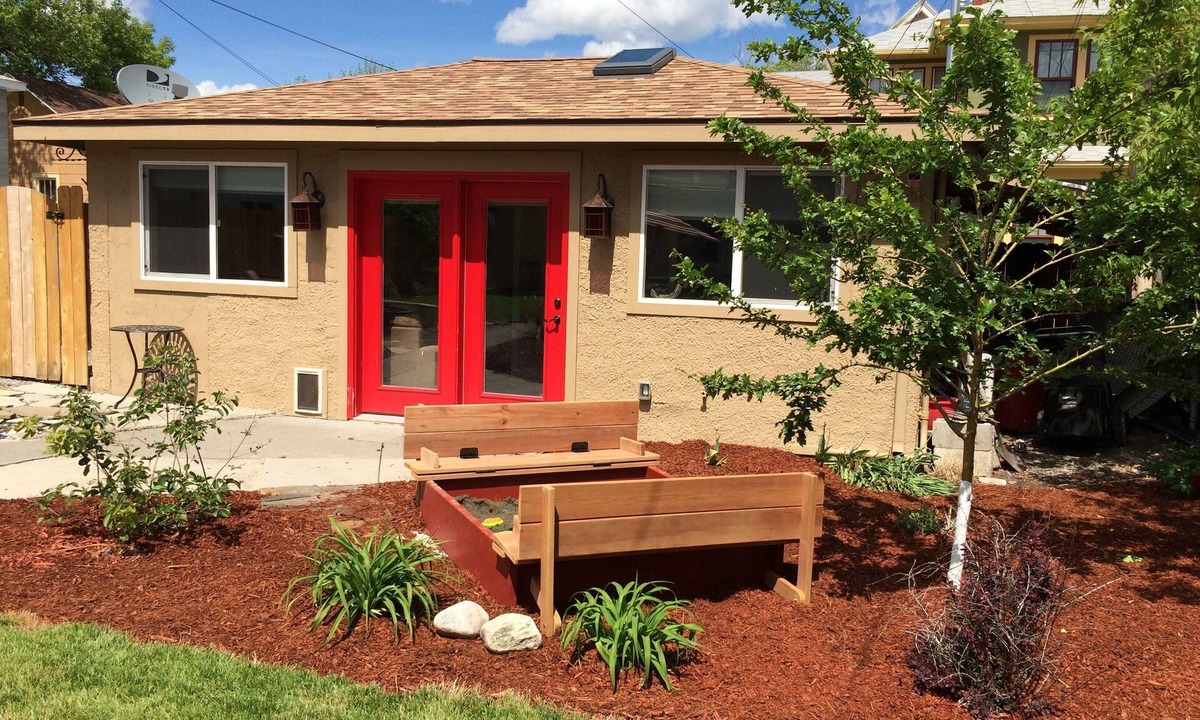 Livingston Apartment | Comfortable Studio Cottage, within walking distance to downtown Livingston