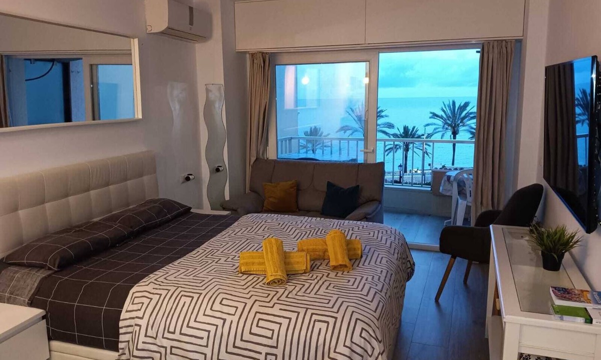 Marbella Seafront Promenade Apartment | Comfortable Studio in Marbella With sea Views