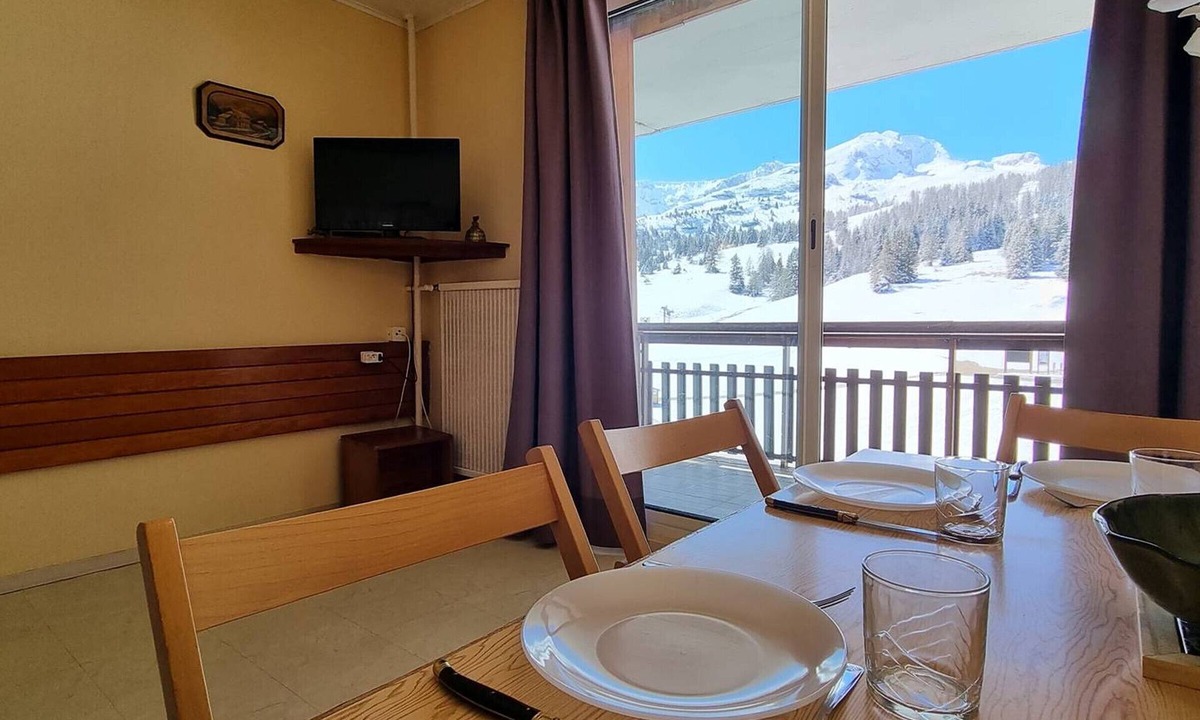 Saint-Etienne-en-Devoluy Apartment | Comfortable studio near slopes, 4 people, Wifi, parking