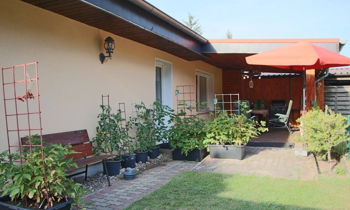 Rheinsberg Apartment | Comfortable vacation home in Zechow with terrace & garden