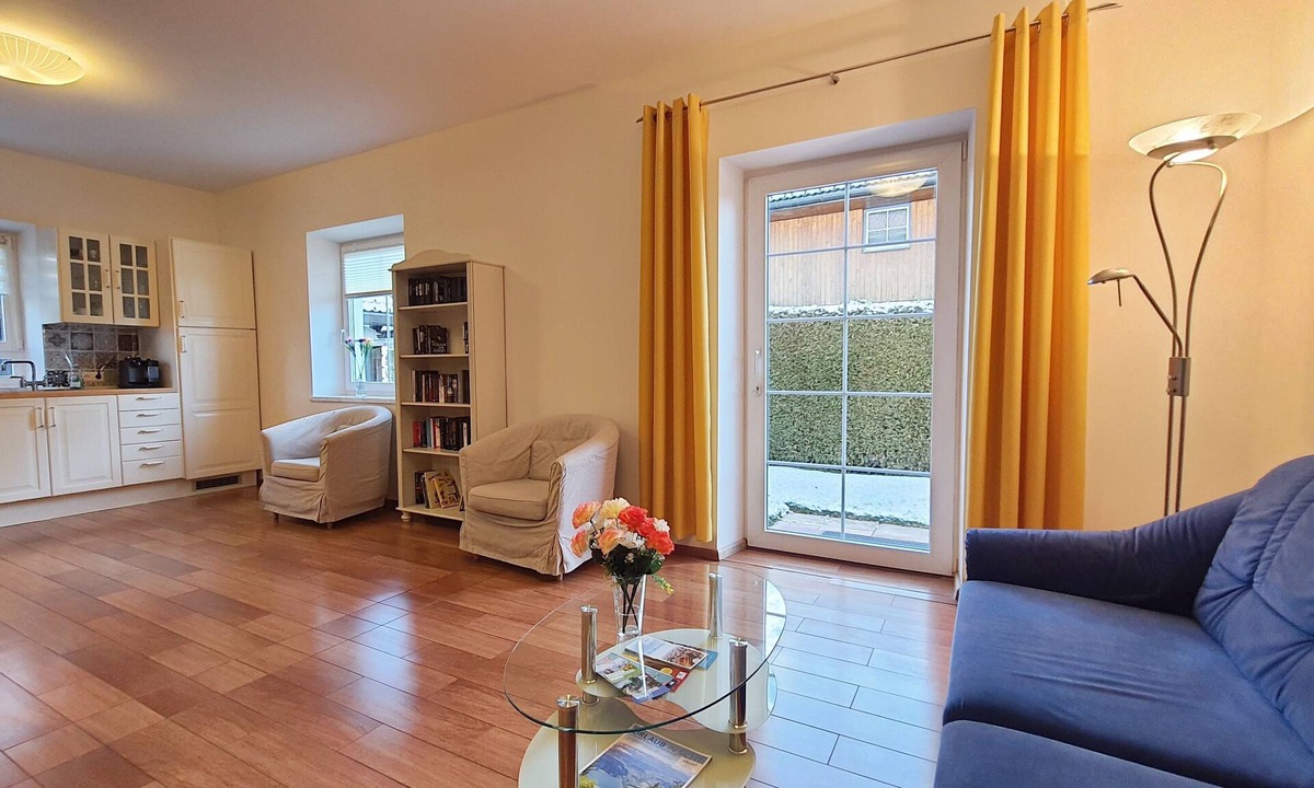 Villach Apartment | Comfortable, very quiet and sunny apartment. Only 5 minutes to the Silbersee