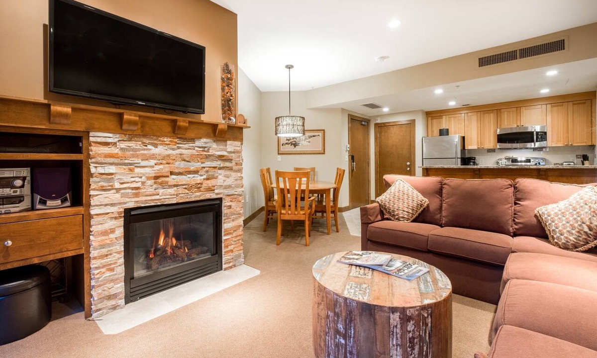 Park City Condo | Comfortably Furnished Condo w Canyons Village View by RedAwning - Save 20% on 7+ Nights!