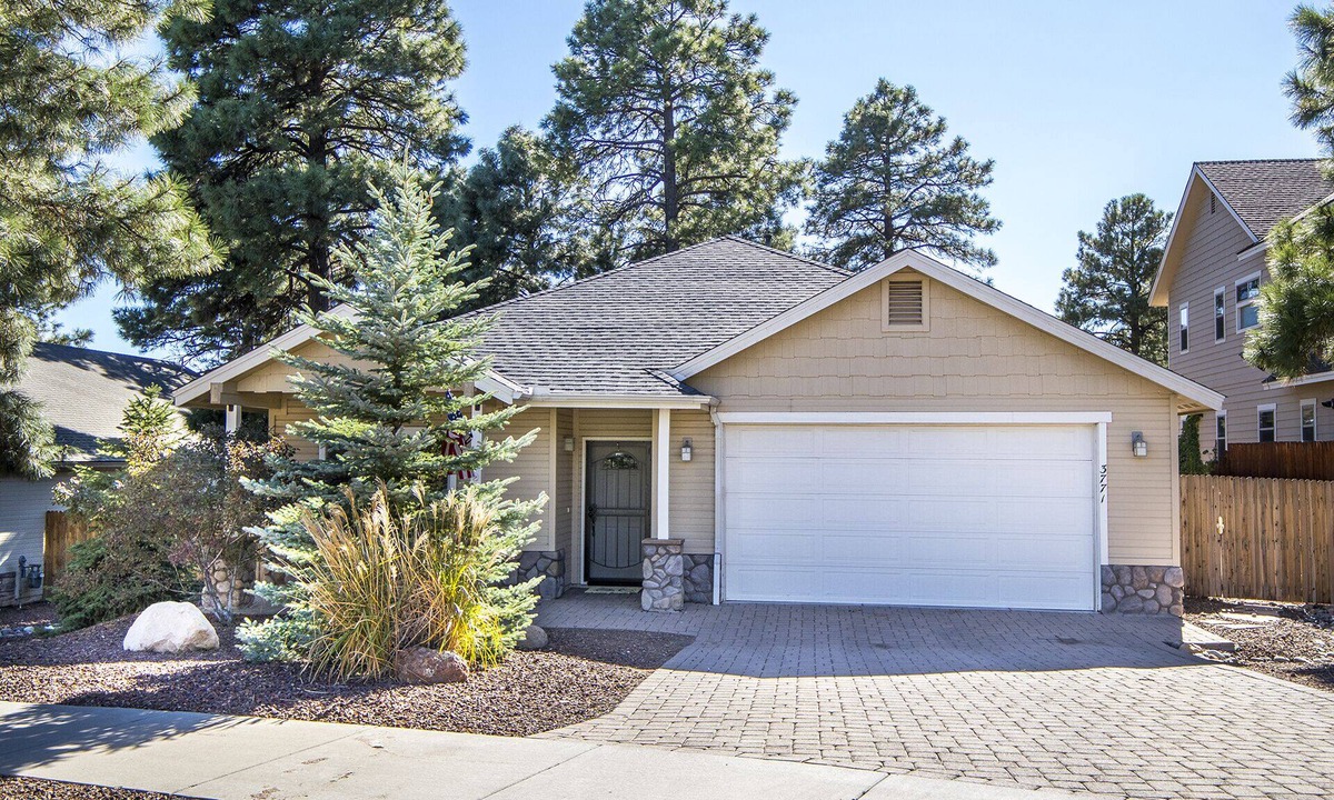 Swiss Manor House | Comfy and Convenient Home Waiting For You!