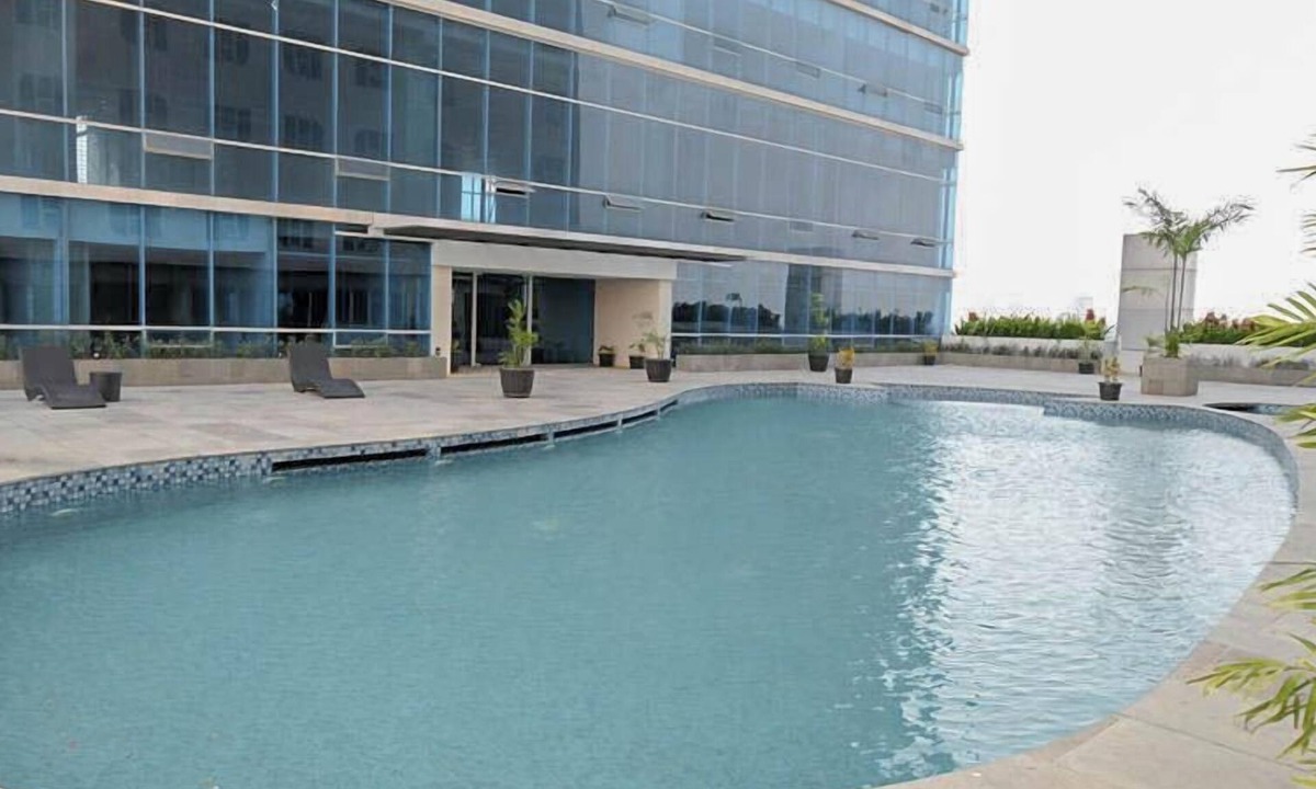 Siwalankerto Apartment | Comfy and Warm Studio at The Square Surabaya Apartment
