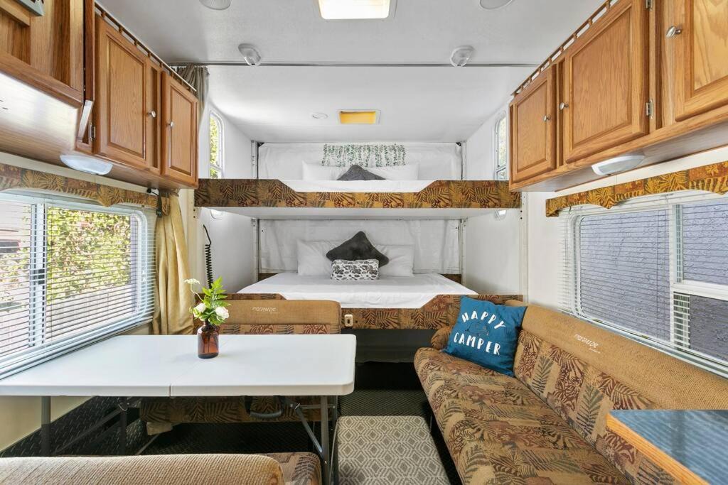 Corona House | Comfy Camper--Group, Family, Kid, & Pet-Friendly