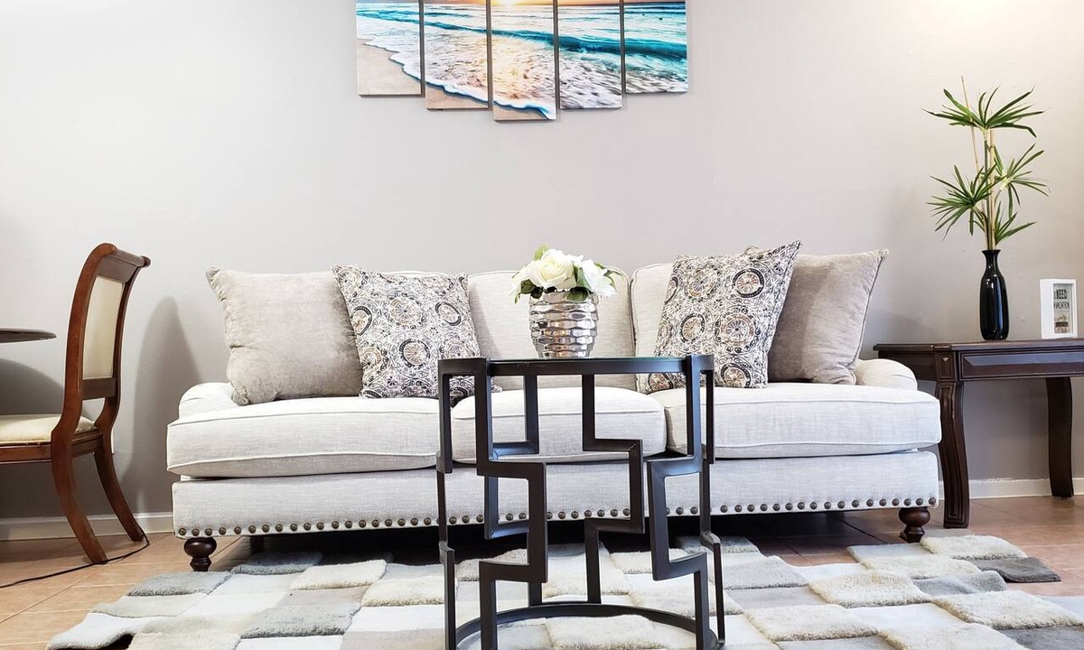 Gainesville Condo | 🏡Comfy & Convenient 1BR Apartment Near Oaks Mall & Medical Center Fast WIFI