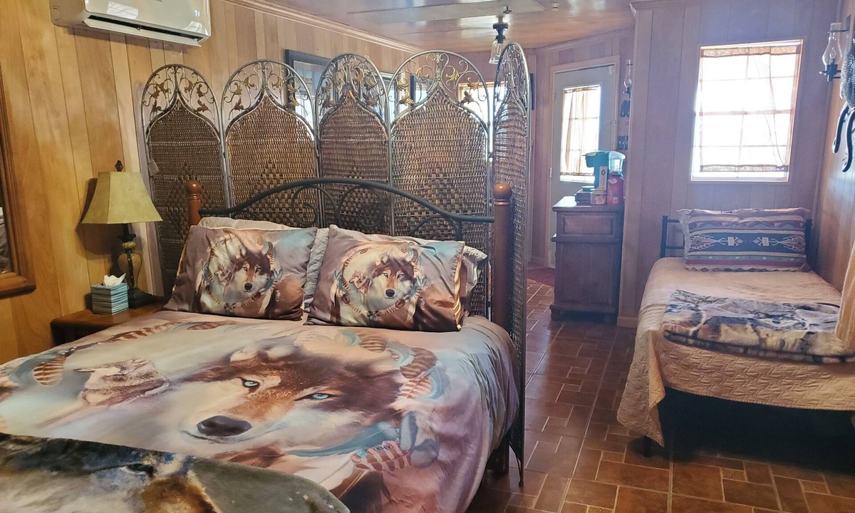 Luna County Cabin | Comfy & Cozy Ranch Hideaway
