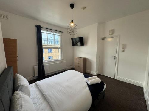 Ravenscourt Park Apartment | Comfy Double Studio at the Heart of Hammersmith
