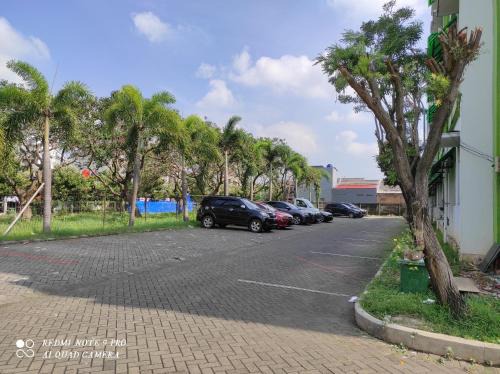 Karawang Apartment | Comfy Emerald Hill Karawang