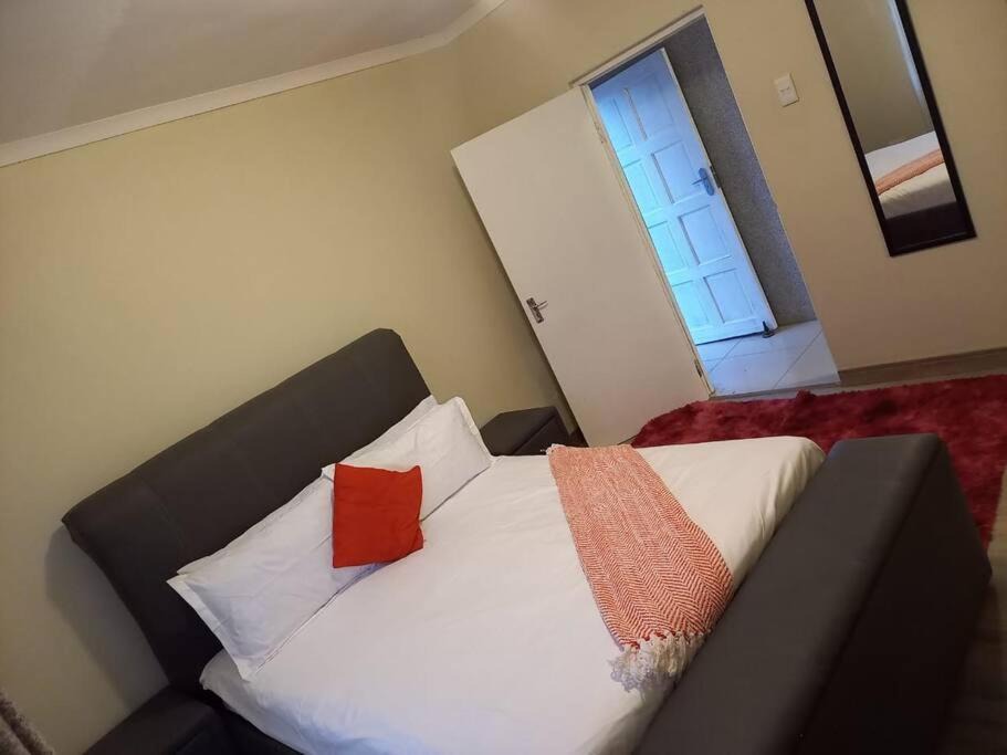 Umtata House | Comfy hidden home in Mthatha