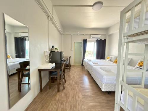 Racha Thewa Apartment | Comfy hotel Bay87