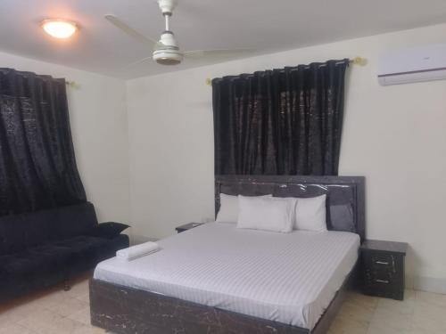 Clifton House | Comfy Rooms