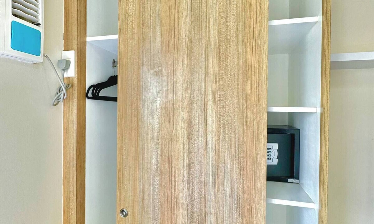 Silang Condo | Comfy Sanctuary + Memory Foam w/400mbps WiFi, Netflix, Disney+, & Prime Videos