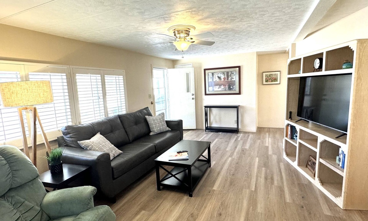 Oro Valley House | Comfy spot to explore Saguaro National Parks, and the Gem Show!