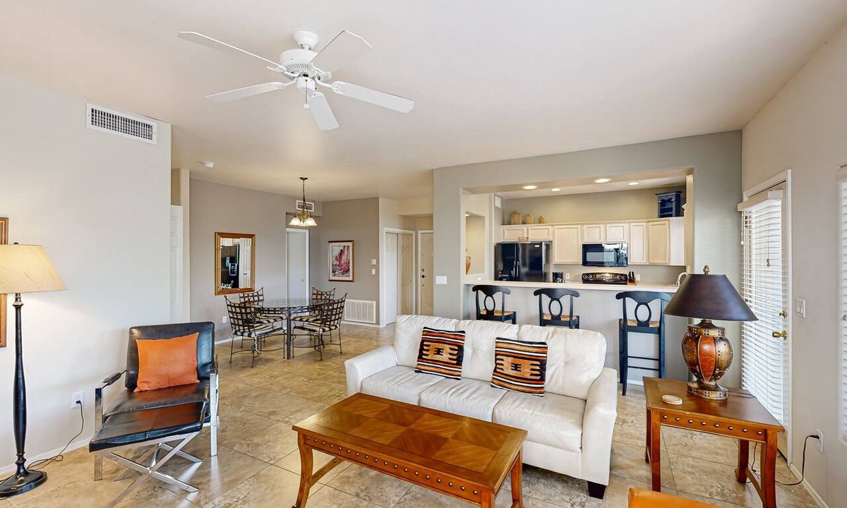 Rancho Vistoso Condo | Comfy, updated condo with pool & hot tub - dog-friendly