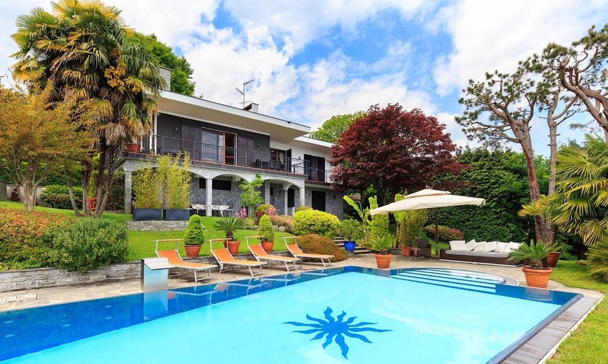 Meina Villa | Comfy villa with private pool and views over the lake! - Villa Isabella