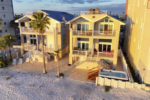Madeira Beach House | Commodore’s Quarters