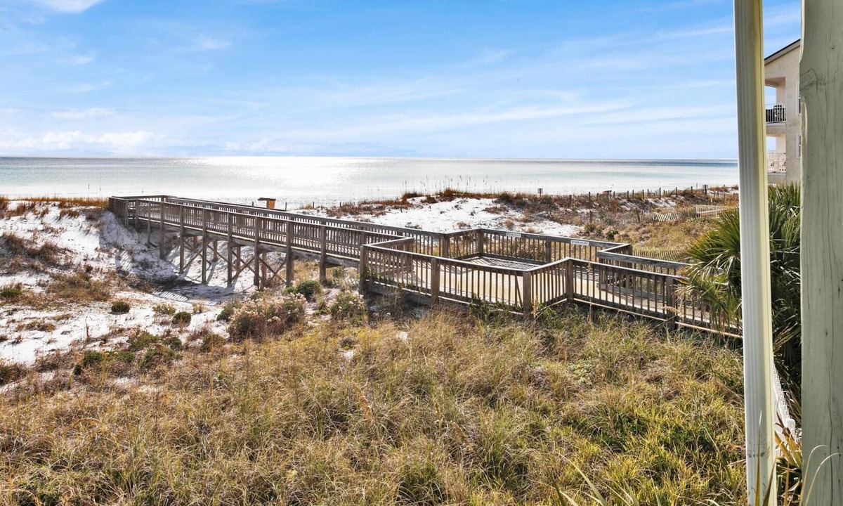Seagrove Beach Condo | Commodore's Retreat 102