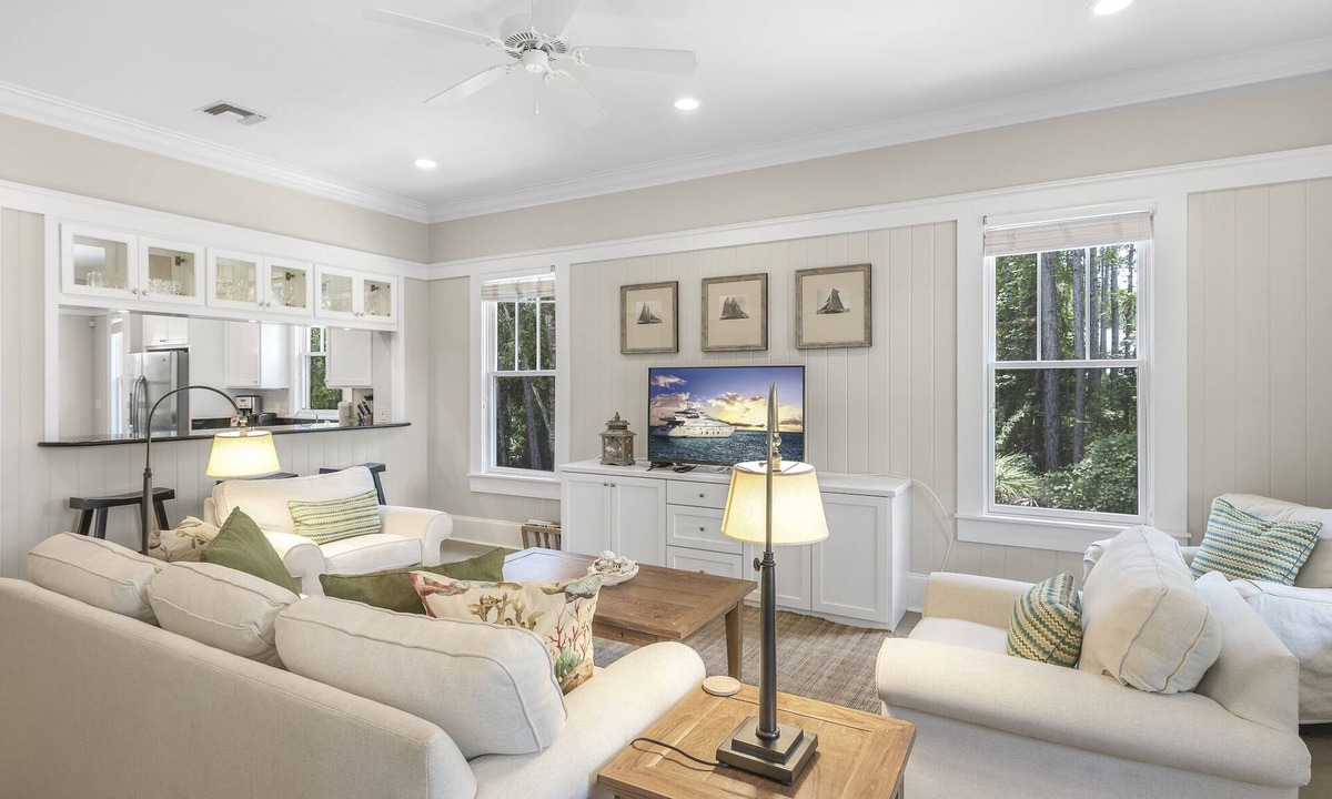 Forest District House | Community Pools! 3 Bikes! Natural Green Space and Parks!