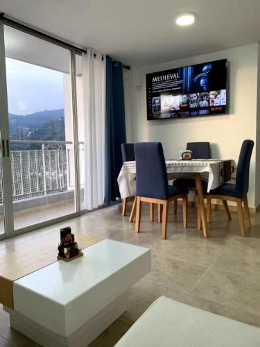 Floridablanca Apartment | Comodo Apto 2Hab con Piscina, Gym y Balcón