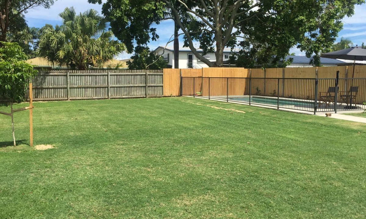South Mackay House | Compact single level home with pool and huge fenced yard