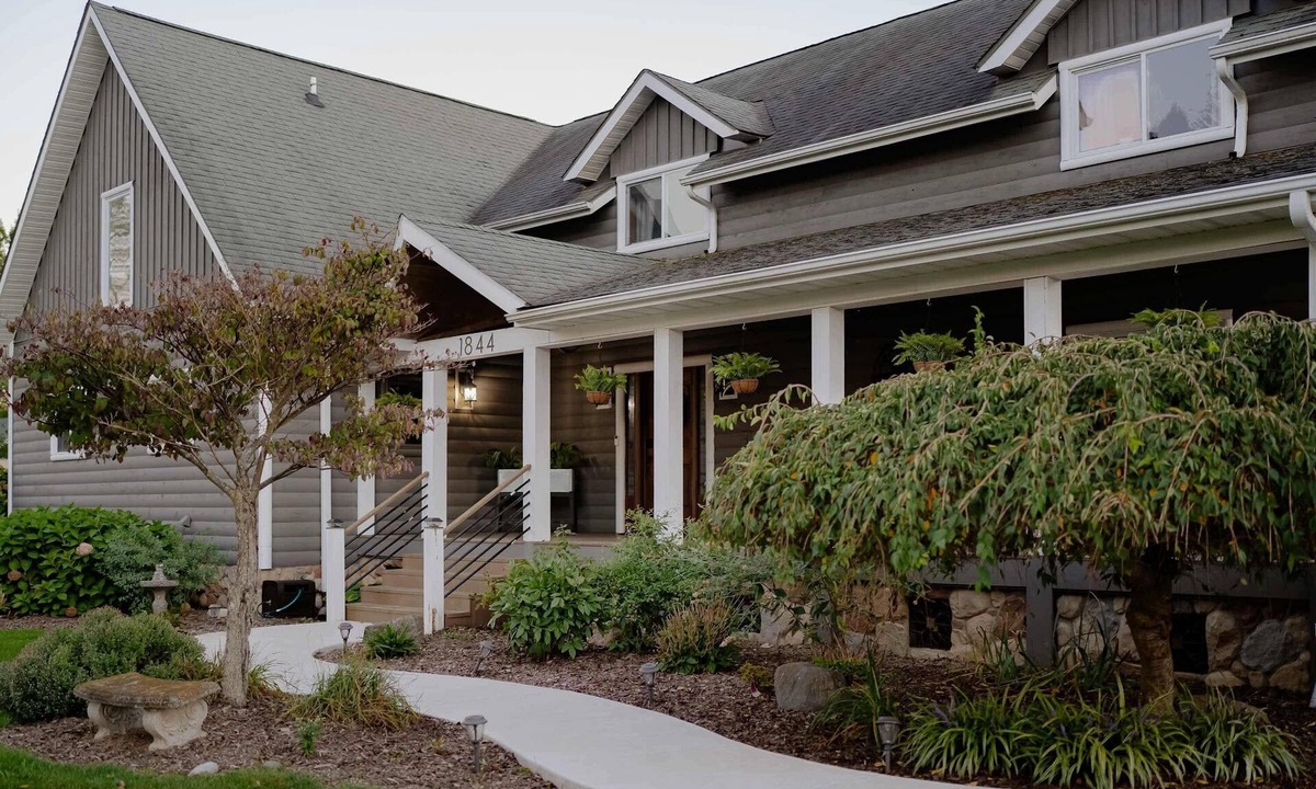 Buchanan House | Compass Retreat for large groups